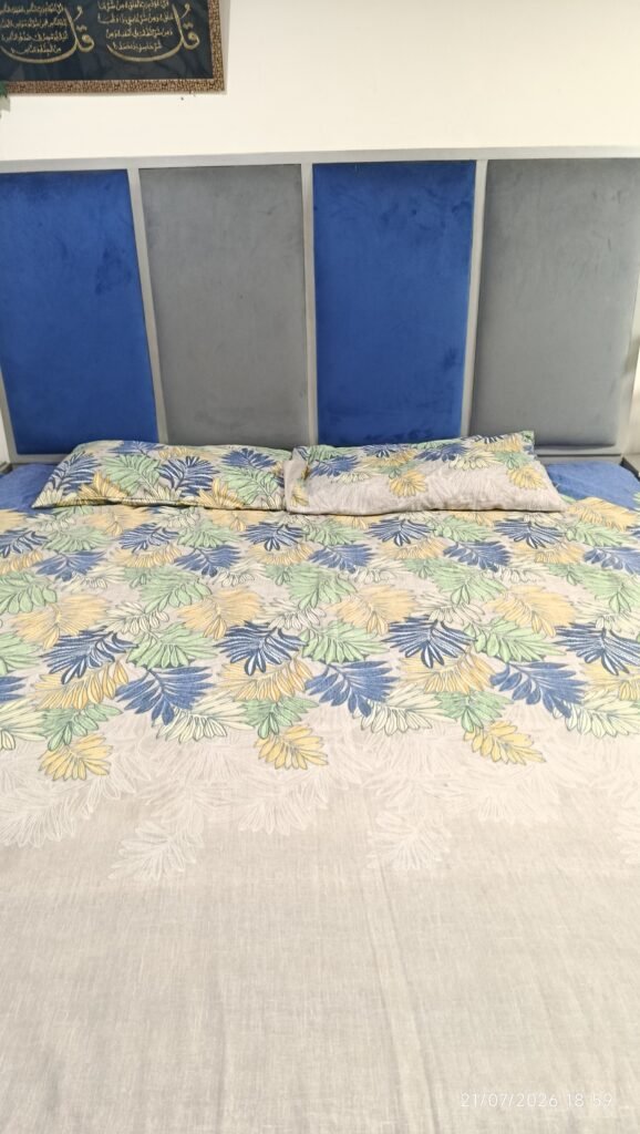 bed set with sofa cum bed - photo 1