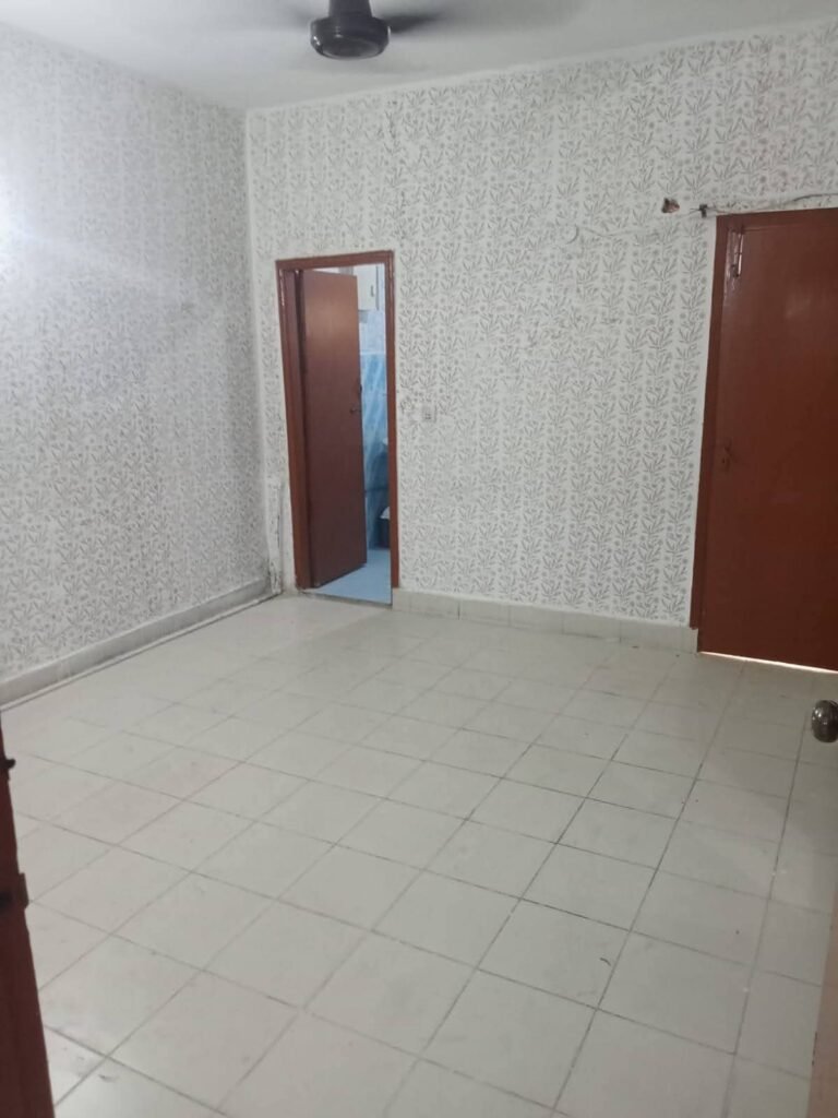 Flat Available for Rent in DHA, Phase 5, Karachi - photo 2