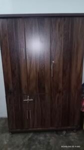 wardrobes/almari/wooden almari/lakri ki safe almari