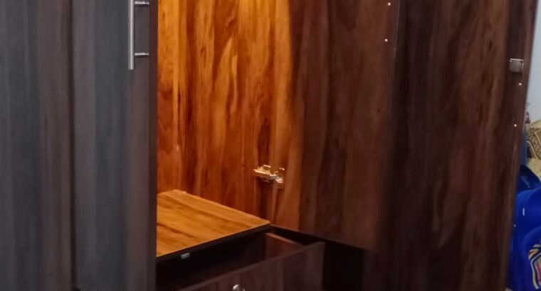 wardrobes/almari/wooden almari/lakri ki safe almari