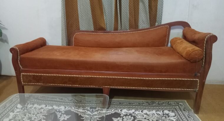 7-Seater (sheesham) Wooden Sofa Set with Center Table for Sale
