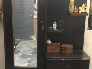 Beautiful Black Dressing Table with Mirror