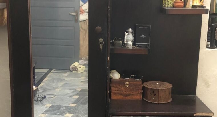 Beautiful Black Dressing Table with Mirror