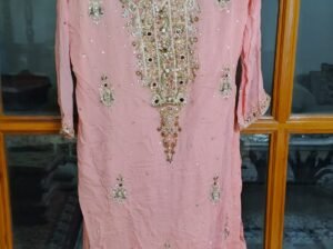 Stitched & Used Ladies clothes for sale (Size is in between Medium to Large