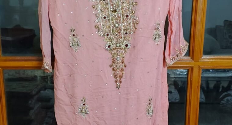 Stitched & Used Ladies clothes for sale ...