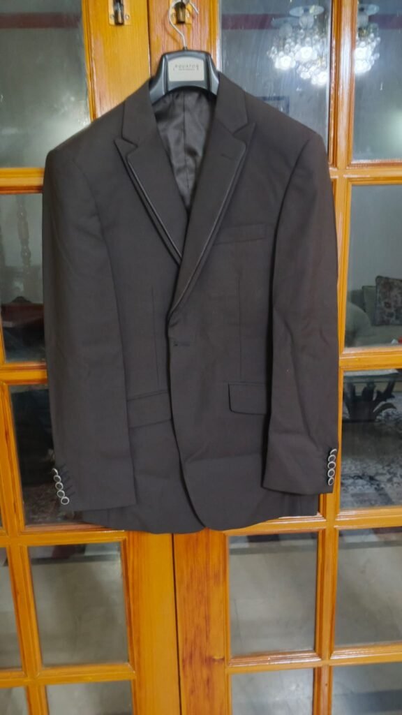 Used Coats for Sale ( Size is in between Large & Xtra Large ) - photo 2