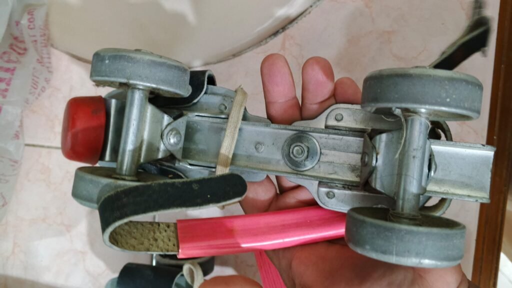 Heavy Duty Skates for sale ( 2 sets ) - photo 2