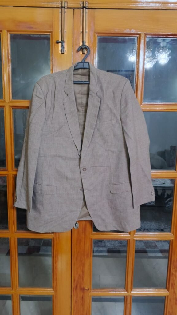 Used Coats for Sale ( Size is in between Large & Xtra Large ) - photo 4
