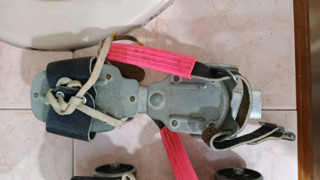 Heavy Duty Skates for sale ( 2 sets ) - photo 4