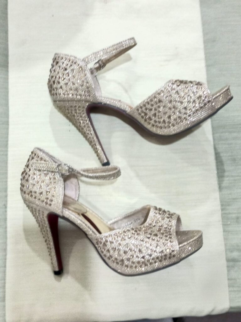 Bridal Shoes ( Almost New ) - photo 4