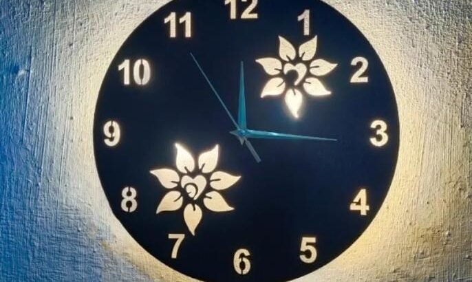 flower wooden clock with LED light black gold 12