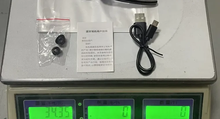 Smart Bluetooth Earbuds with Body Engineering Desig