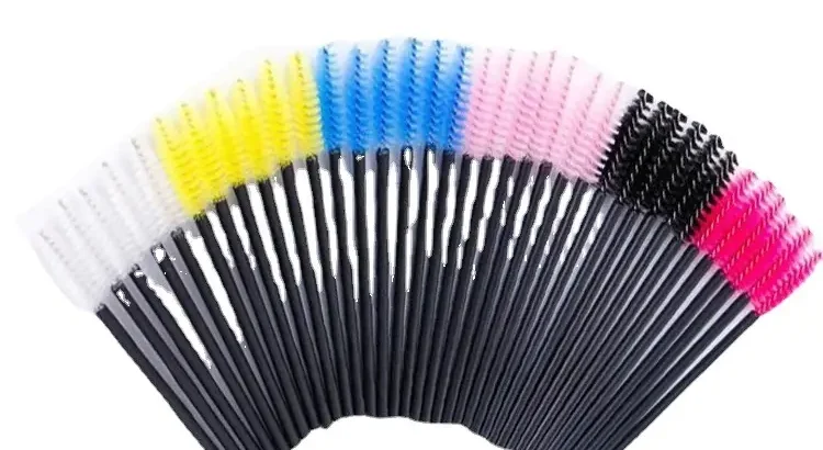 Mini Cross- Country Eyelash Grooming Brush Multi-Color