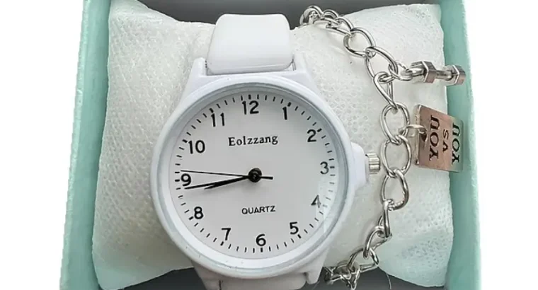 Sweet White Chain Watch for Girls Middle...