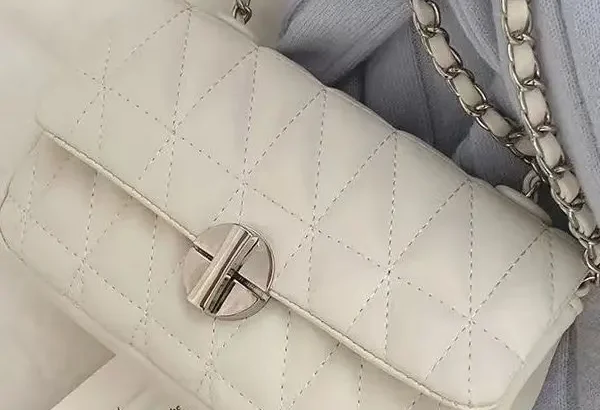 White Quilted Chain Shoulder Bag for Women
