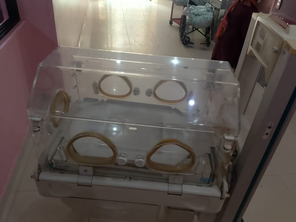 Neonatal infant incubator - photo 5