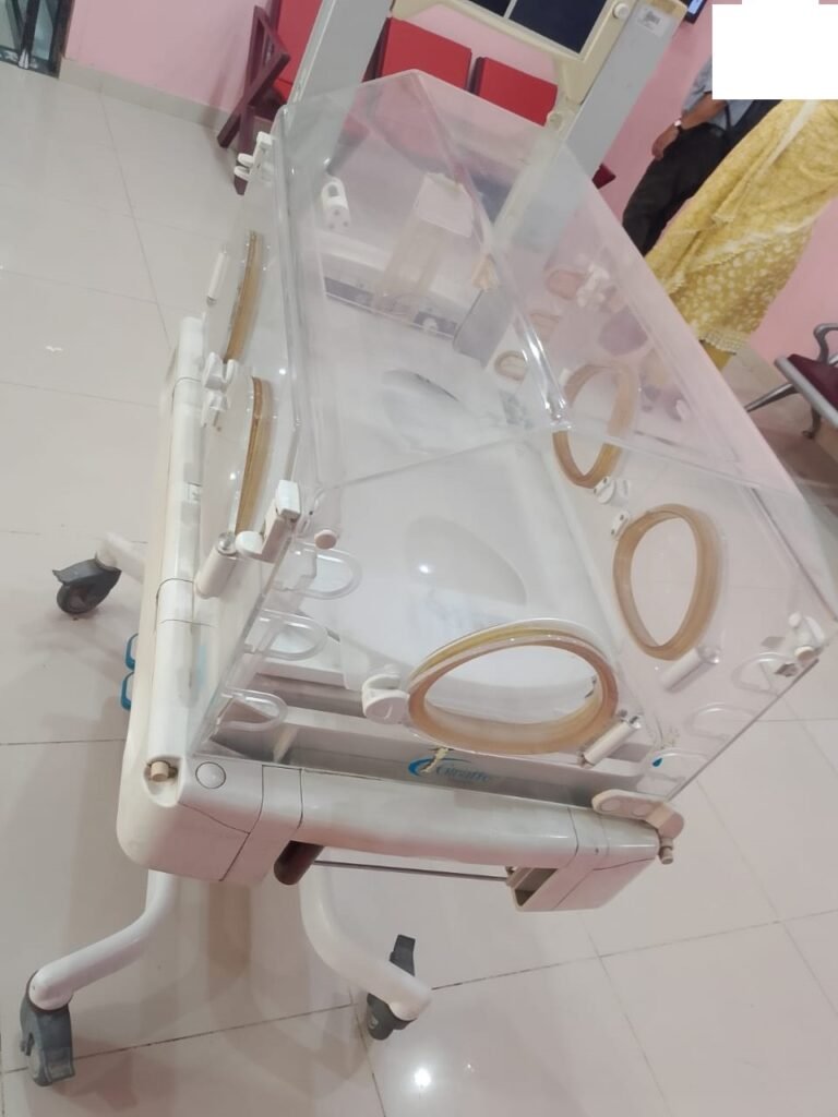 Neonatal infant incubator - photo 7