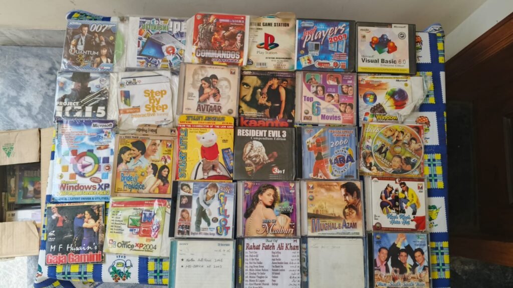 Movie CDs, Software & Games - photo 1