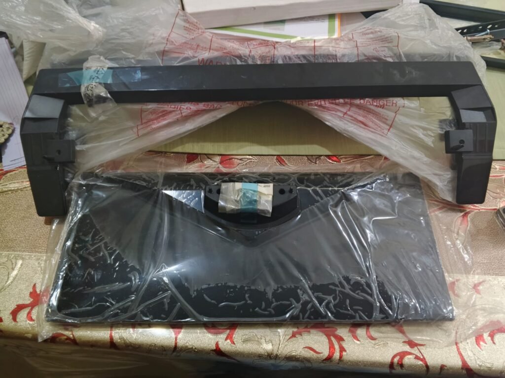 Different TV Stands & Wall Bracket ( New & Used ) - photo 9