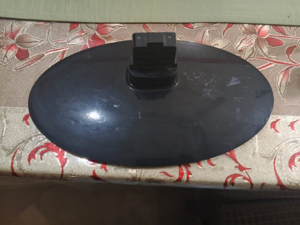Different TV Stands & Wall Bracket ( New & Used ) - photo 3