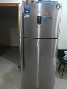 dawlance large refrigerator dw 600 condition 9/10. No-frost