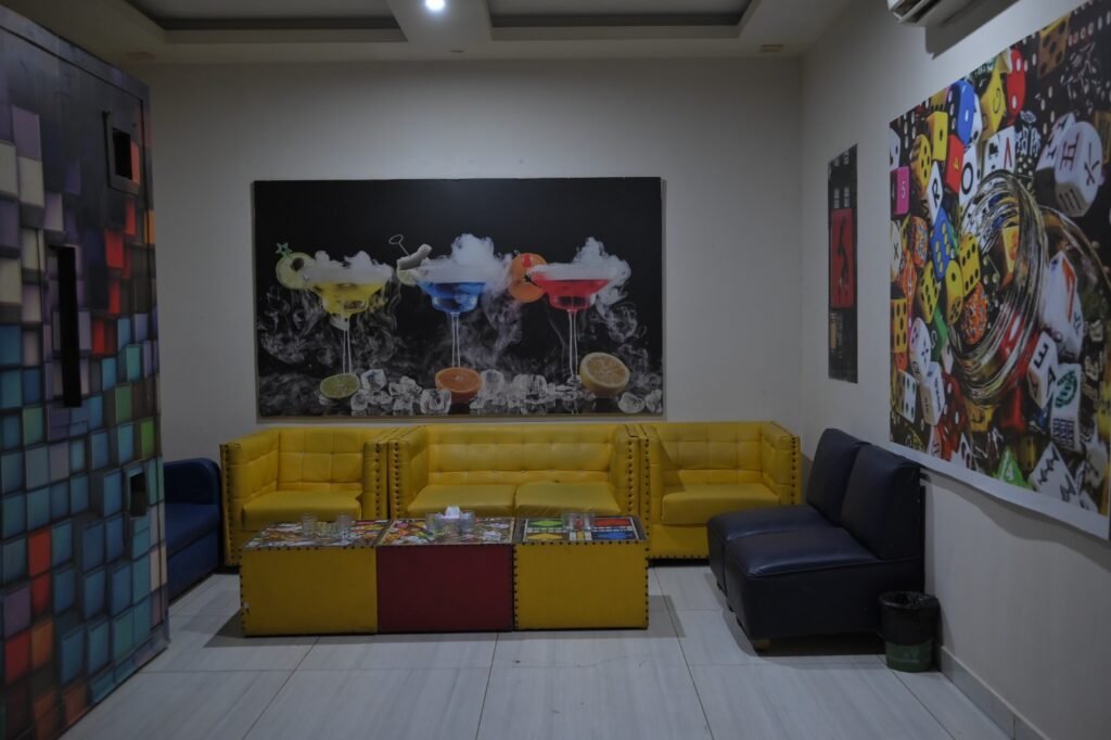 Hotel Sahil Inn Karachi | Comfortable Stay in DHA Phase 8 - photo 3