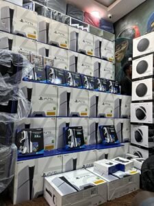 Sony PS5 Pro, Sony PS5, Nintendo Switch 2, Xbox Series X, iPhone Duo, iPhon
