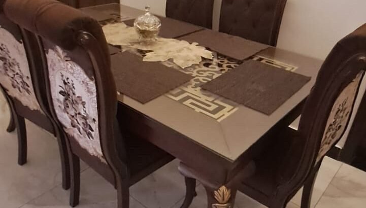 Dining Table For Sale!