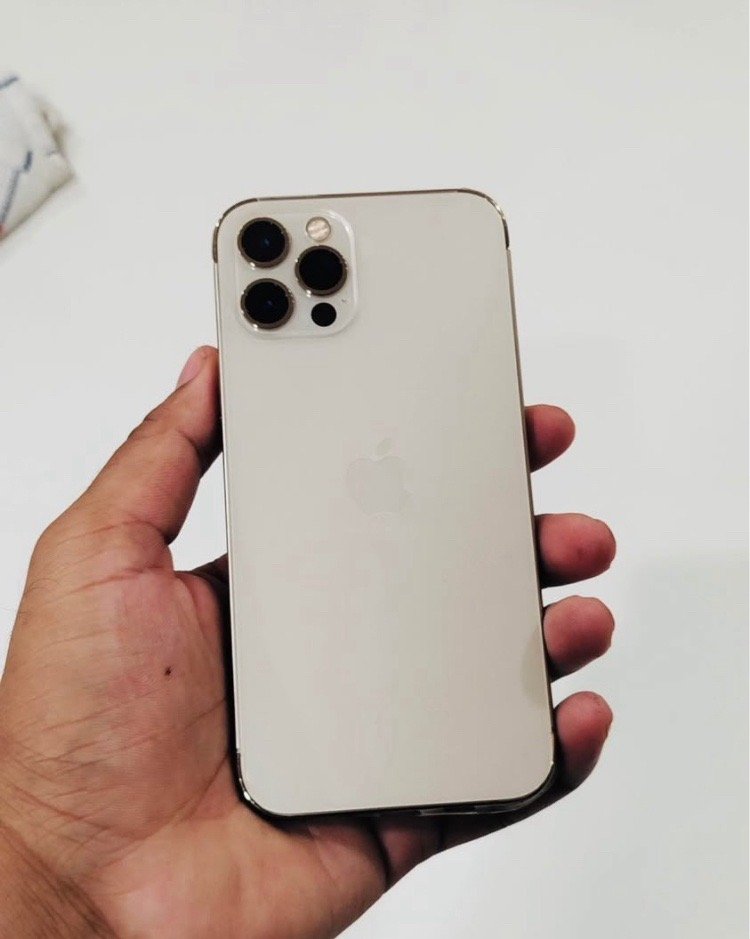 📱 iPhone 12 Pro – 128GB Javi (Gold) 10/10 Condition 🔥