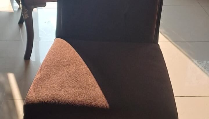 Dining Table For Sale!