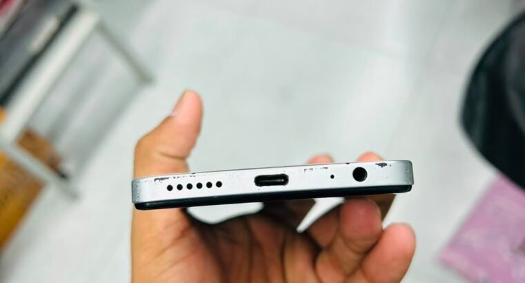 Infinix smart 8 pro 8/128 good condition 10/9 with box and charger