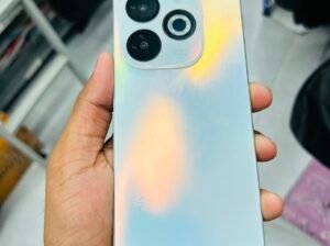 Infinix smart 8 pro 8/128 good condition 10/9 with box and charger
