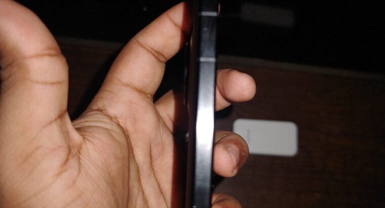 AQUOS R7 12/256 Pta Approved with cover & original charger