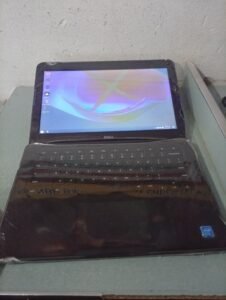 Laptop DELL Chrome book4GB RAM 16GB SSDwith one bag Free one Shiner Sp
