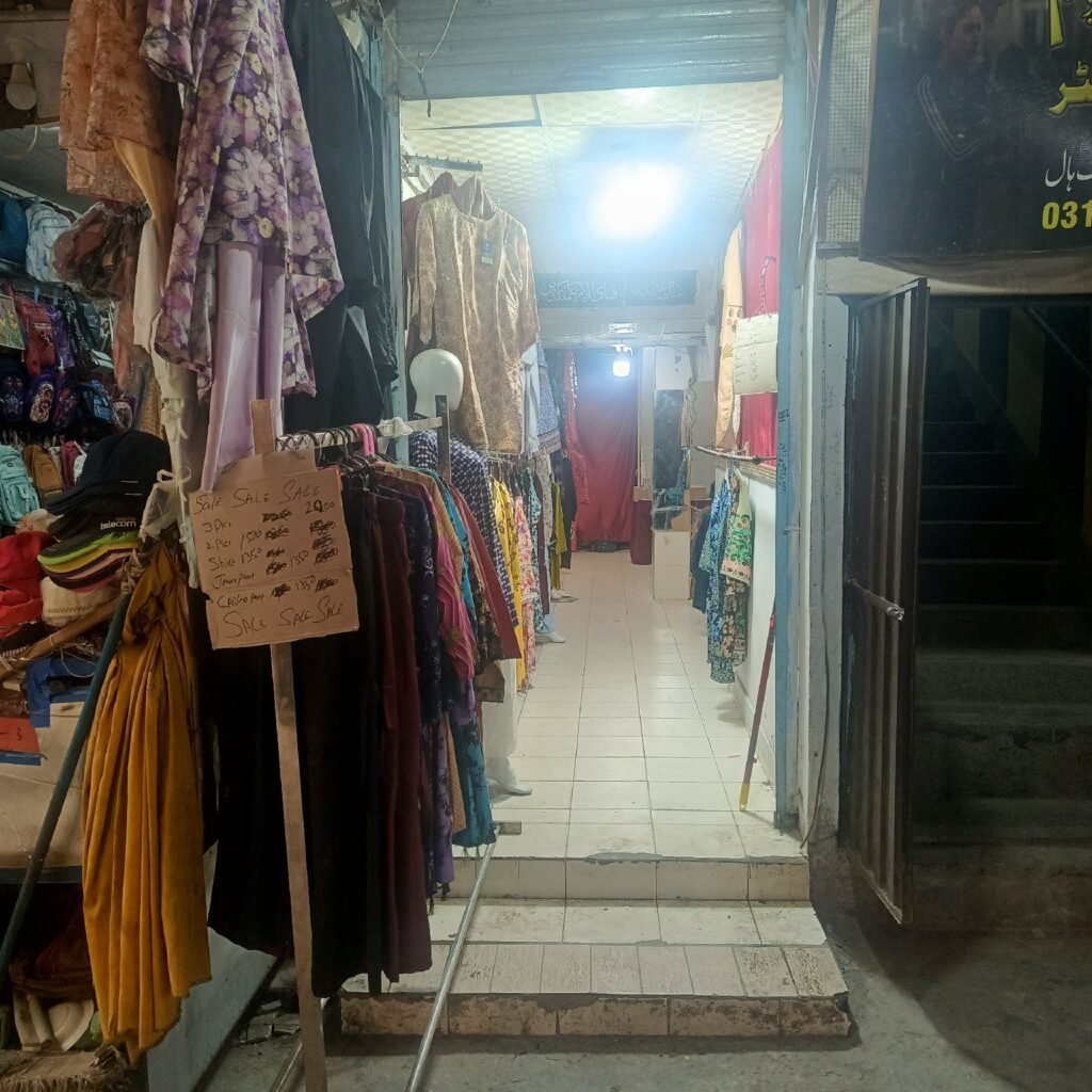 Shop for sale in Rawalpindi - photo 2