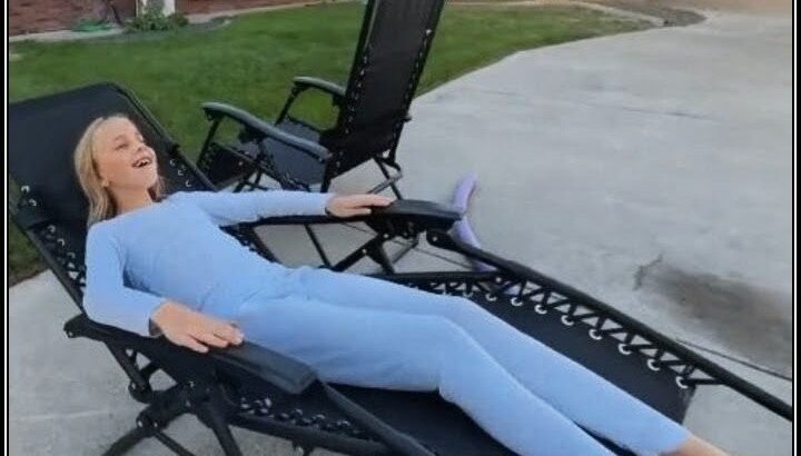 Zero Gravity Chair Folding Recliner Chai...