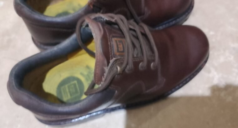 Original CAT boots slightly used worth arnd. 50K in the mkt. now.