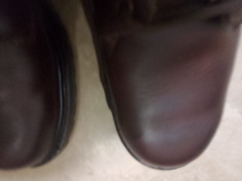 Original CAT boots slightly used worth arnd. 50K in the mkt. now. - photo 4