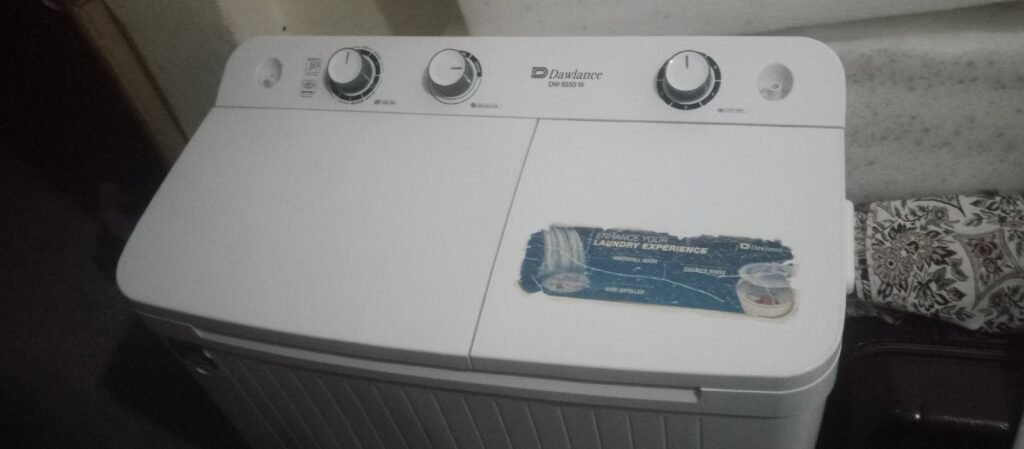 Twin tub Washing machine and dryer ( Dawlance) - Washing Machines & Dryers for sale in Satellite Town, Rawalpindi - photo 7