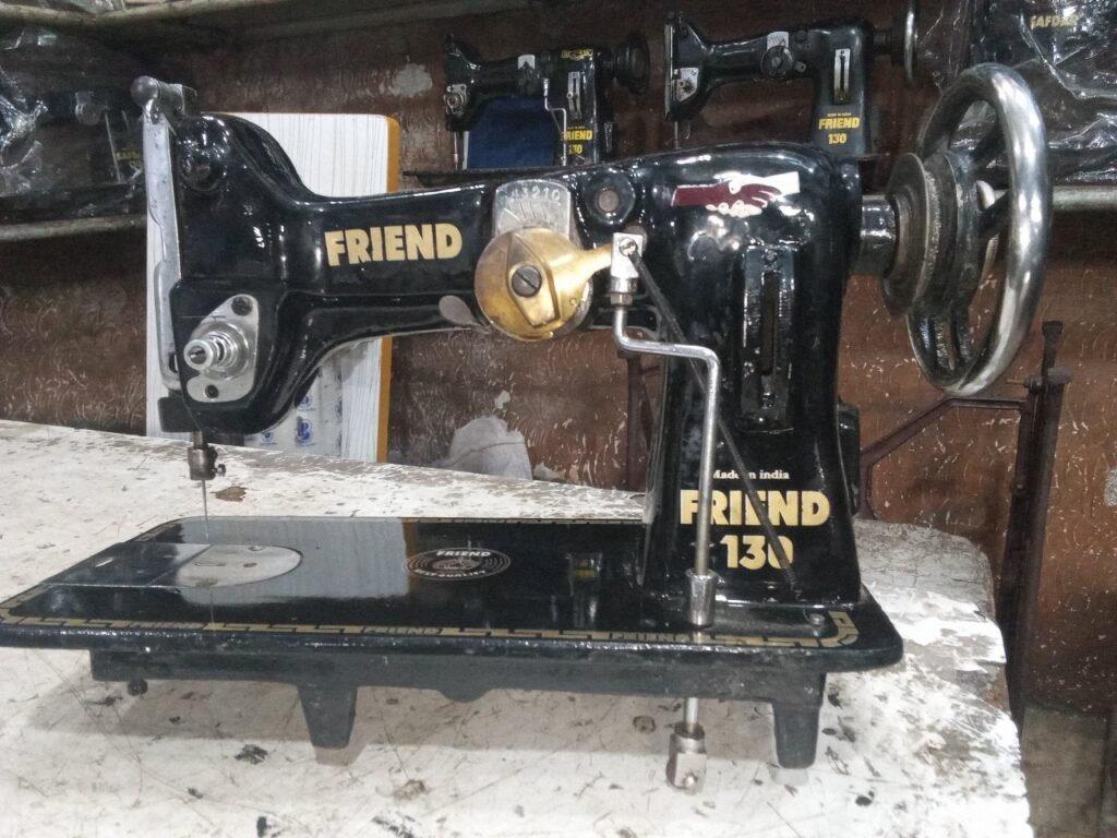 embroidery machine - photo 4