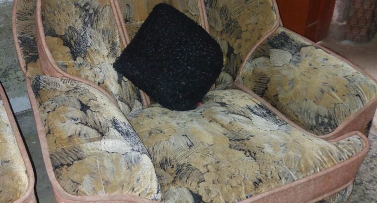 5 seater sofa used urgent for sale