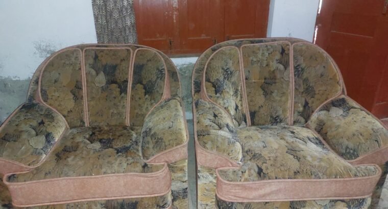 5 seater sofa used urgent for sale