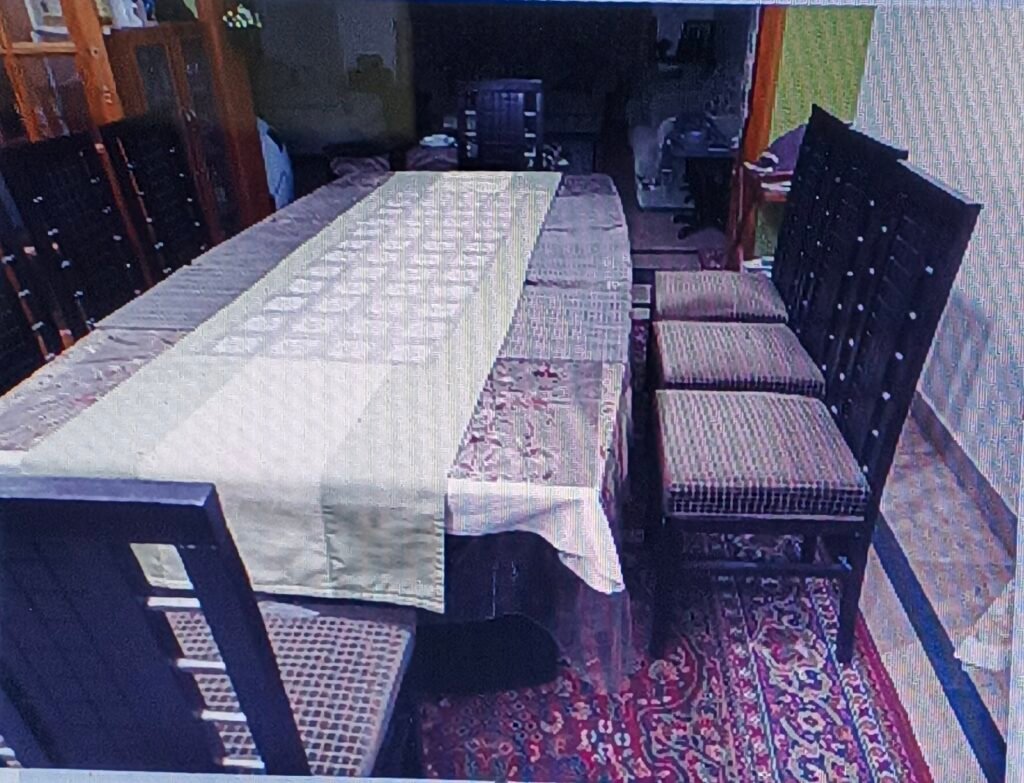 Heavy duty dinning table for 8 people - photo 3
