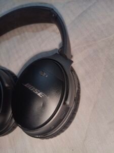 Bose headphones Bluetooth wireless QC35||