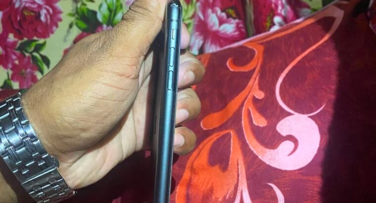 iPhone 11 JV 128GB For...