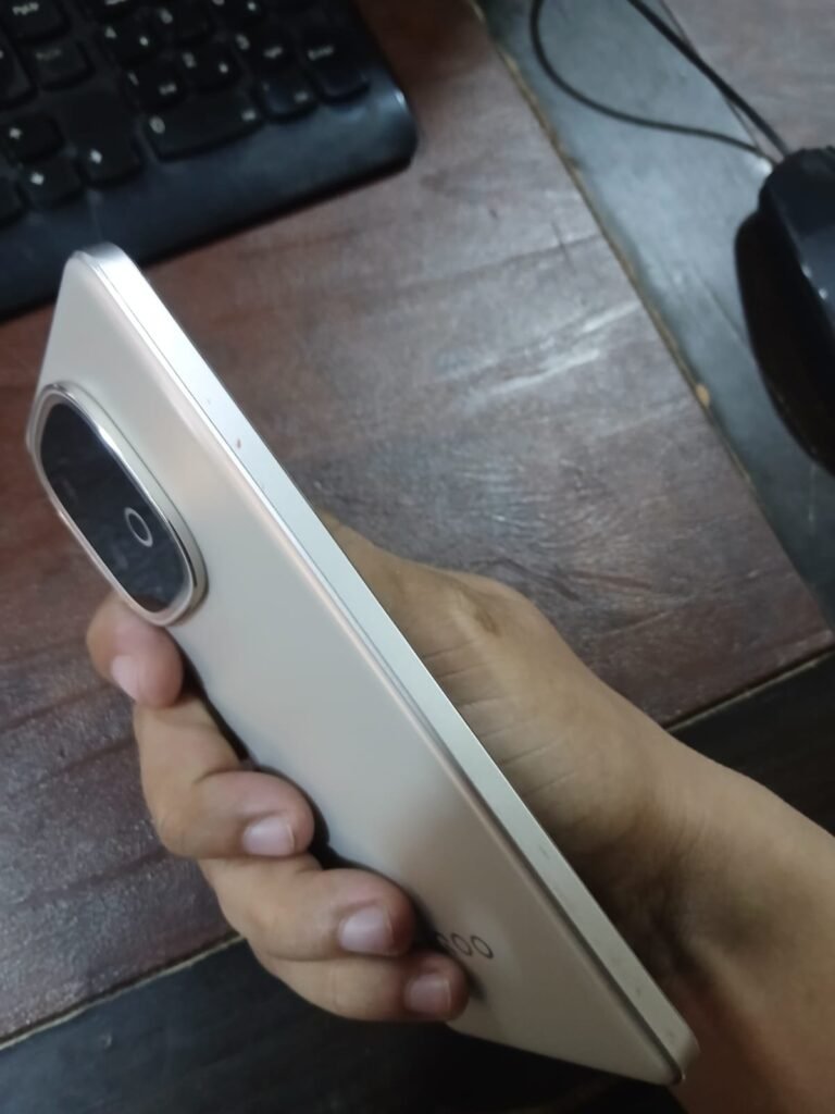 Vivo IQOO Z10 turbo - photo 4