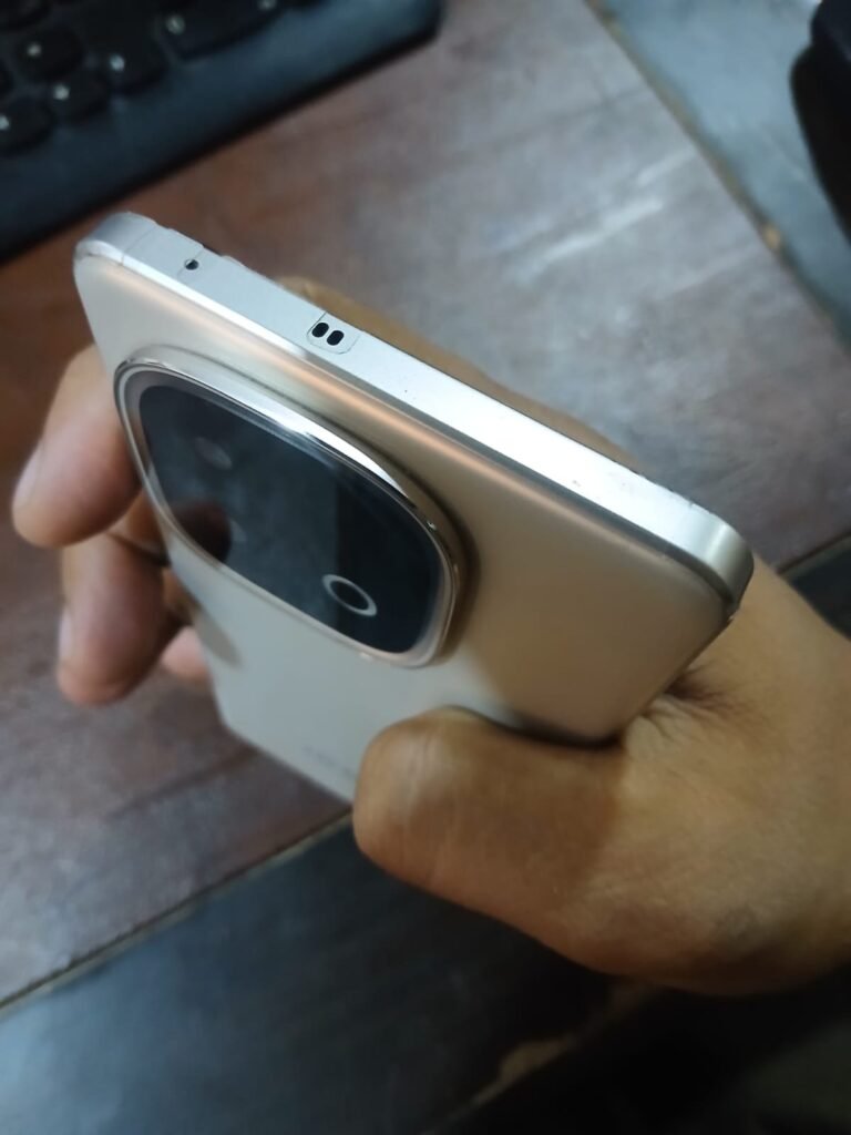 Vivo IQOO Z10 turbo - photo 3