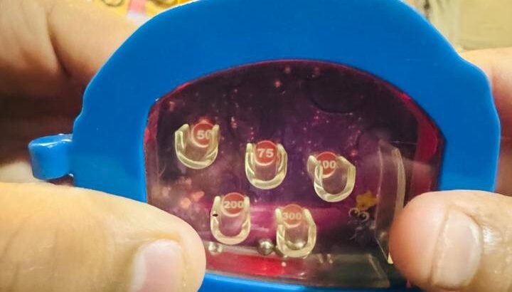 🎯 Tabletop Ball Scoring Game – Points & Boost Button