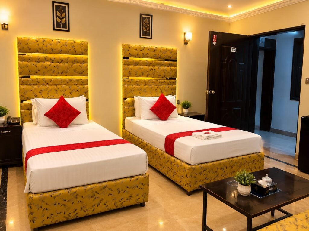 Cheapest, Beautiful family Rooms for Rent in Royal grand hotel - photo 5