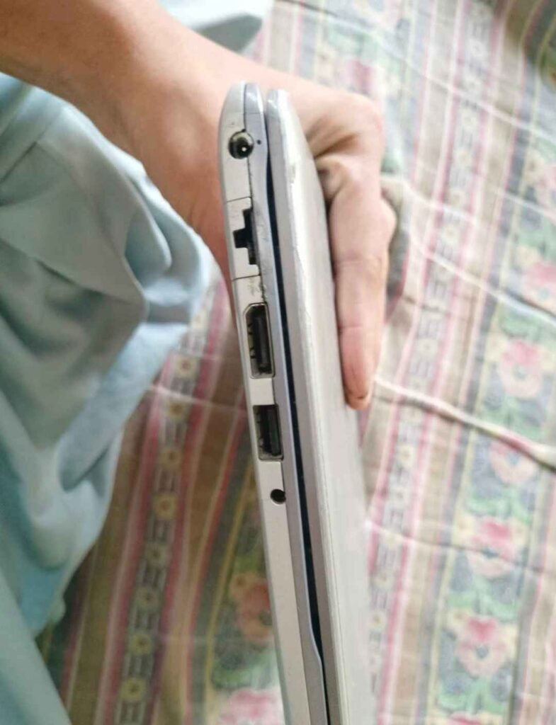 Samsung Chromebook 4gb ram 16gb storage for sale - photo 6